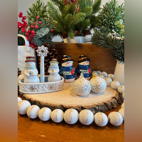 Other - Festive Snowman Salt and Pepper Shaker Sets